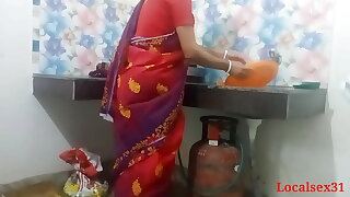 Desi Bengali desi Village Indian Bhabi Kitchen Sex In Red Saree ( Official Video Wide of Localsex31)